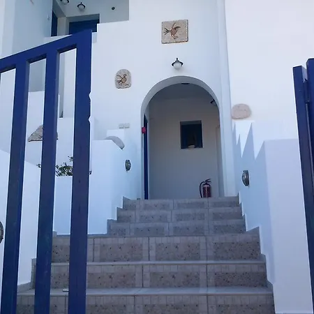 Eleni * אדאמאס